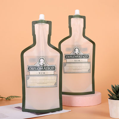 L'imballaggio liquido di CPP sta sul sacchetto 180mic del becco per le bevande